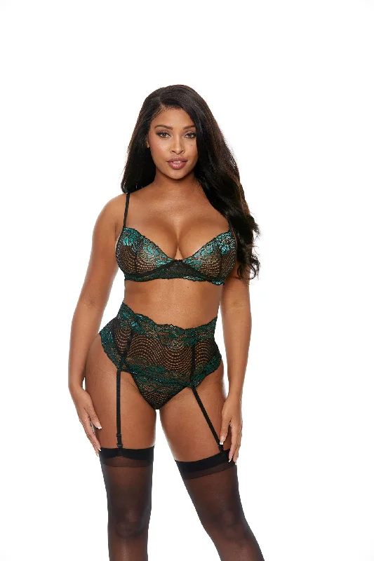 Queen Embroidered Lace Bralette Set