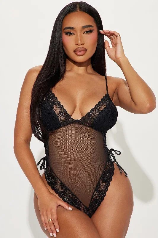 Can't Let Go Lace Teddy - Black