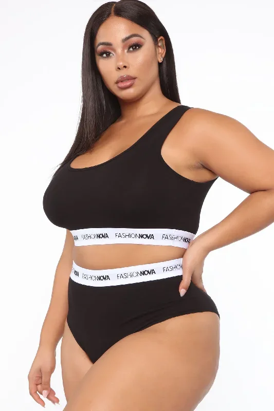 fashion-nova-bralette-and-panty-set-black-white-1