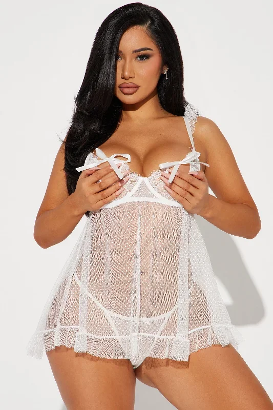 First Kiss Lace Babydoll - White