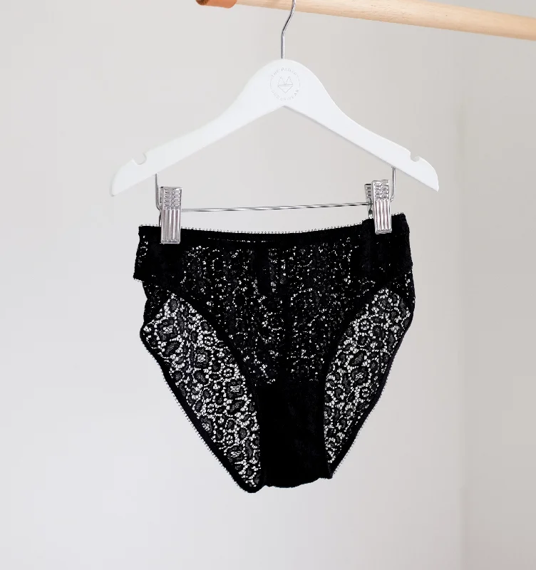 Graphic lace brief [Black]