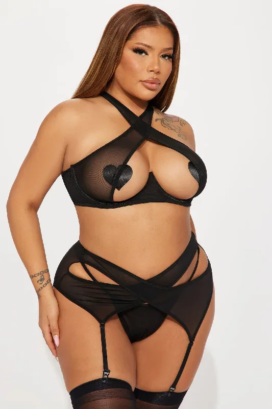 naughty-romance-5-piece-set-black