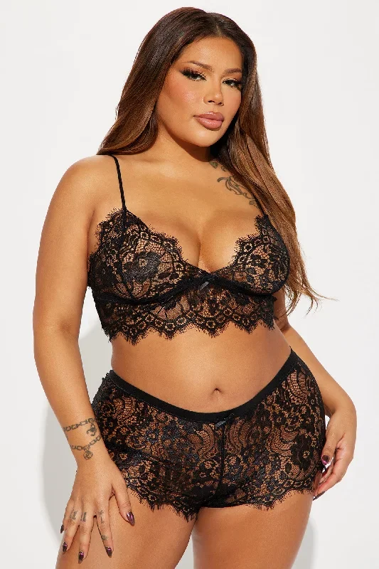 Passionate Looks Lace 2 Piece Set - Black