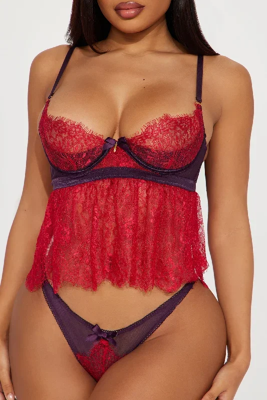 queen-of-your-love-lace-2-piece-set-red