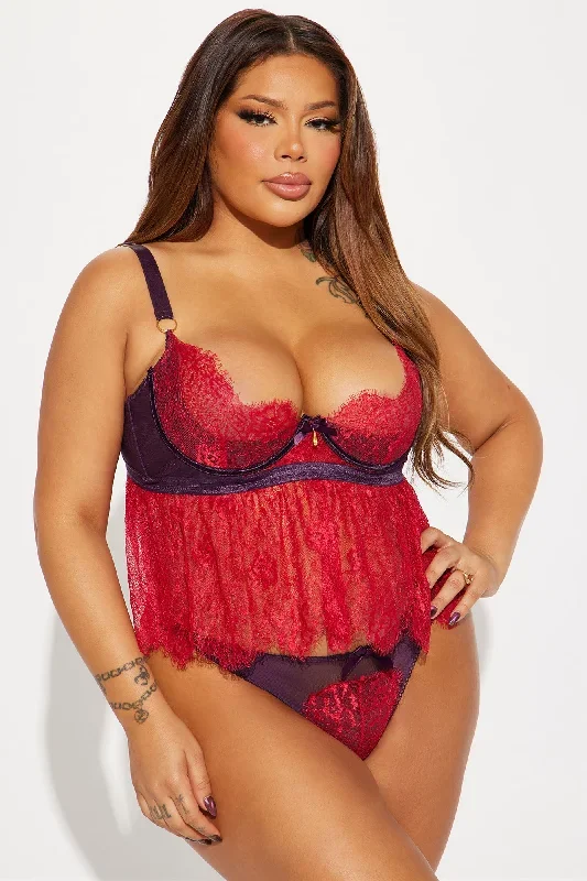 queen-of-your-love-lace-2-piece-set-red