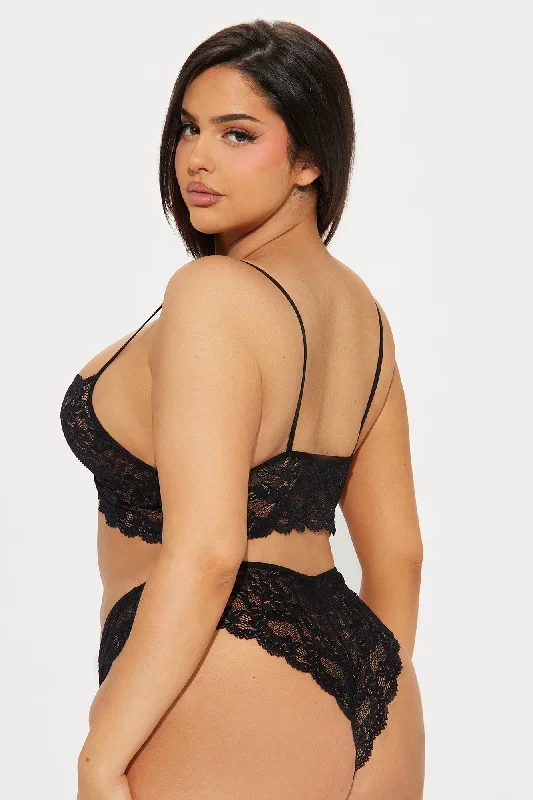 sultry-moments-lace-cheeky-2-piece-set-black